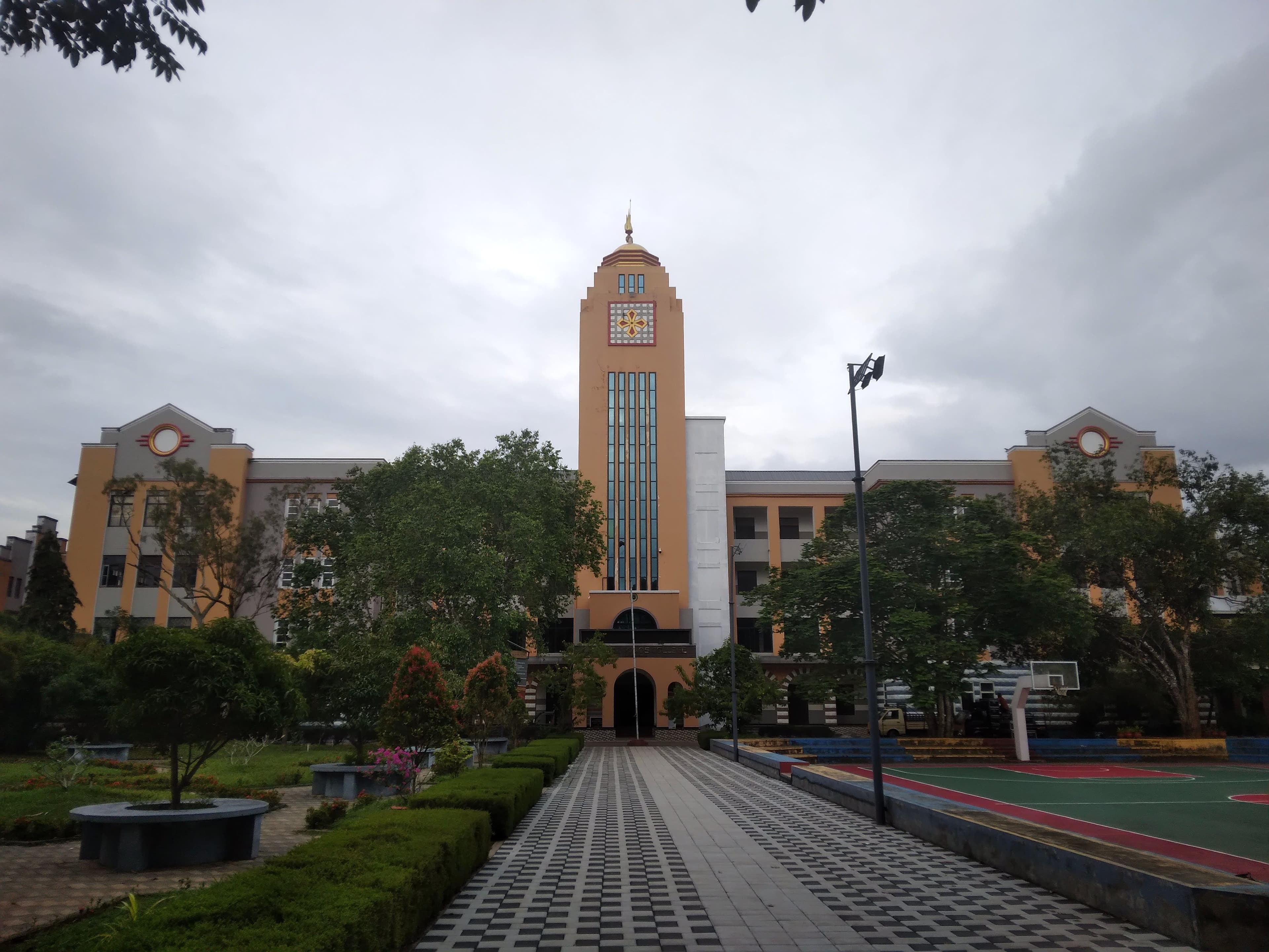 Mar Ivanios College, Trivandrum